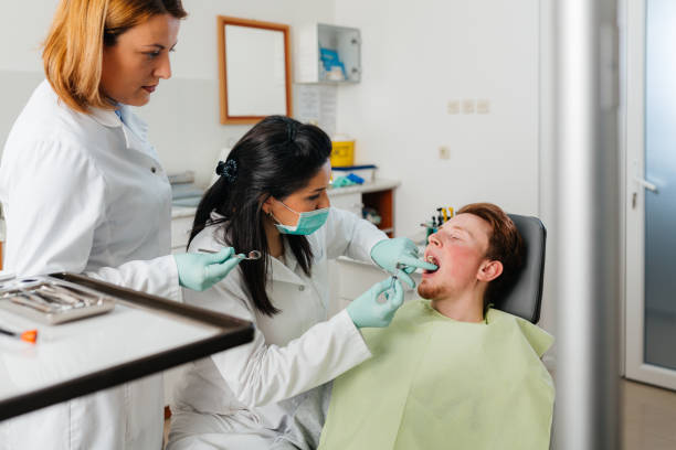 Best Dentist for Tooth Abscess  in Fountain Hills, AZ